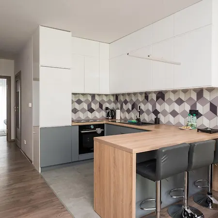 Metro Bemowo Apartment With Garden Warsaw Exterior photo