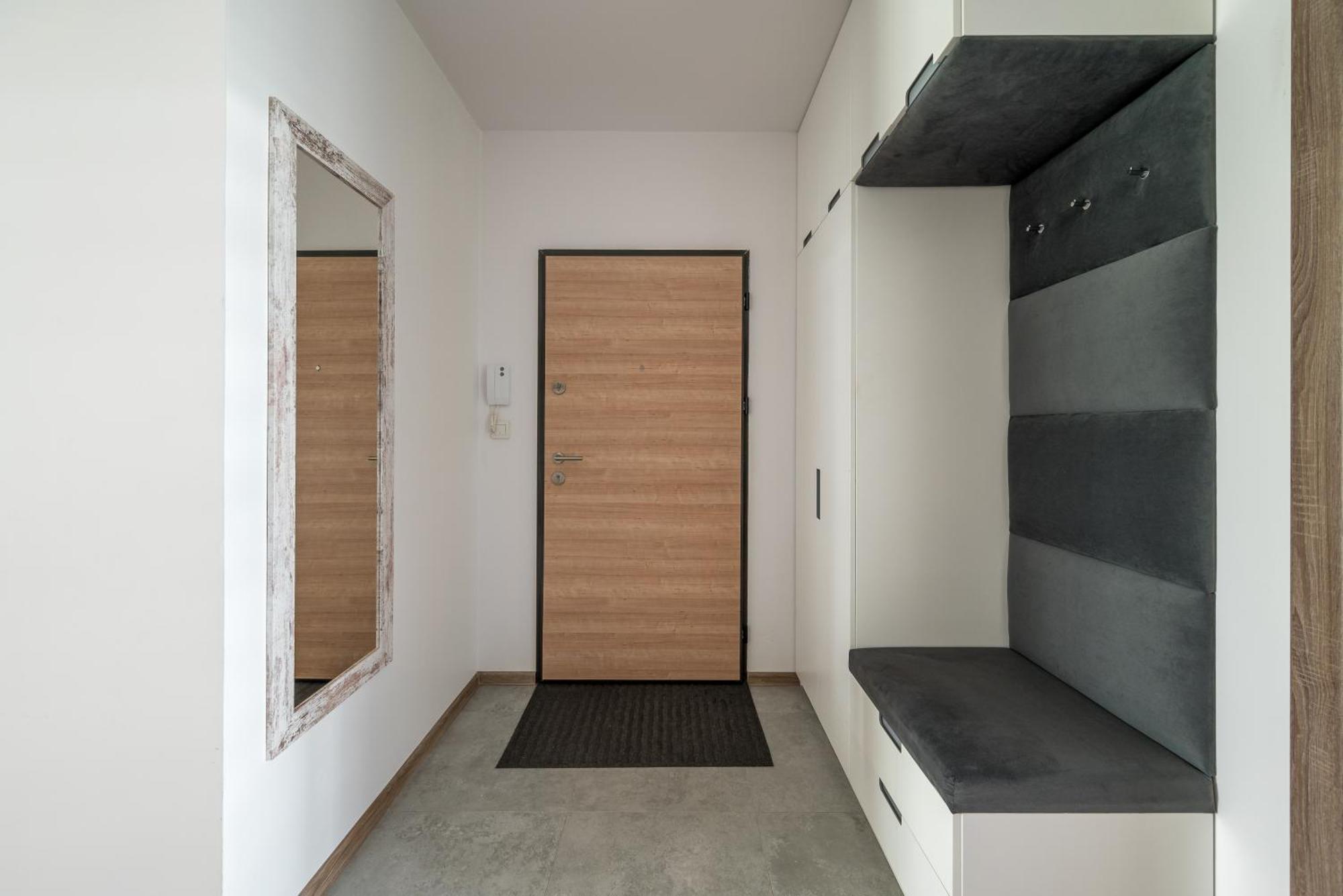 Metro Bemowo With Garden Apartment Warschau