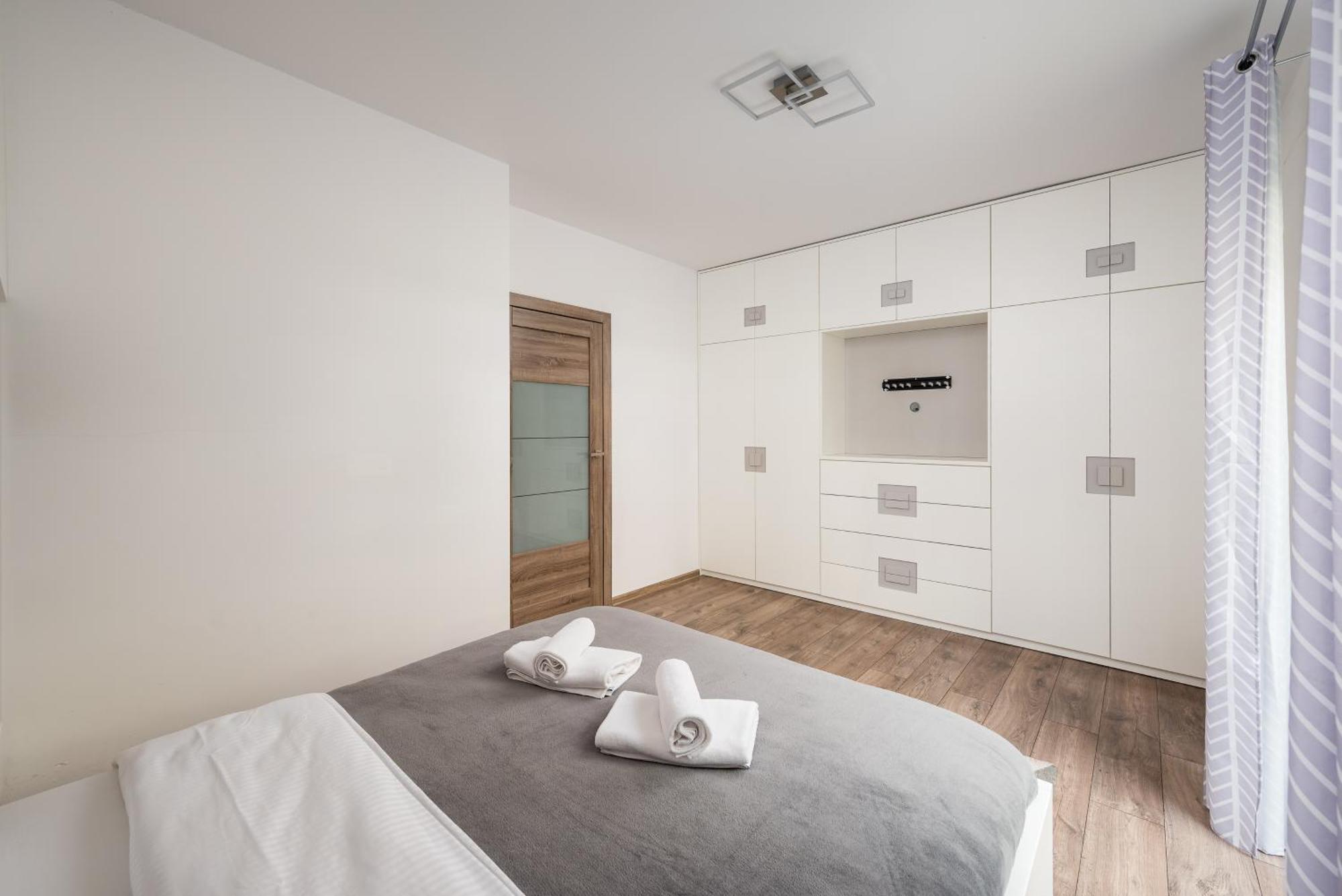 Apartment Metro Bemowo With Garden *